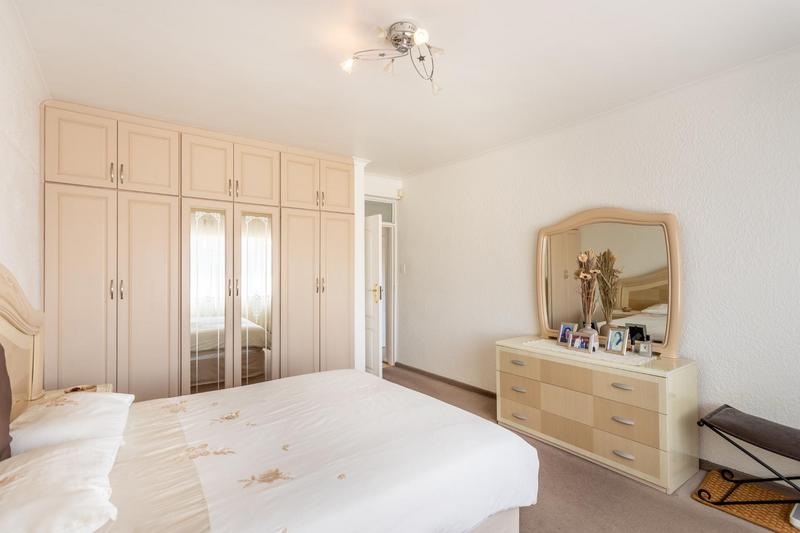 3 Bedroom Property for Sale in Plumstead Western Cape